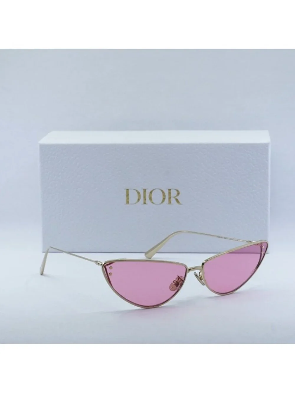Dior MISSDIOR B1U B0N0 Sunglasses Gold Cat Eye Frame, Pink Lenses